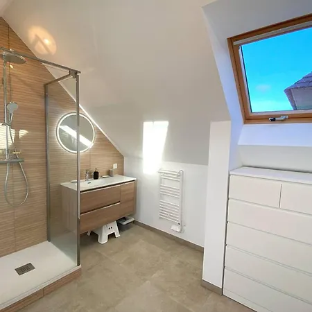 Maison Neuve Proche A Avec Wifi Et Parking - Fr-1-368-440 *